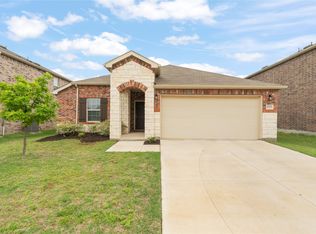 1113 Trace Dr, Aubrey, TX 76227