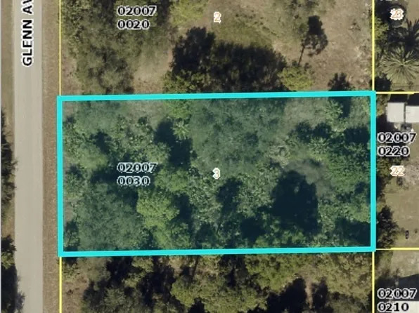 418 Glenn Ave, Lehigh Acres, FL 33972