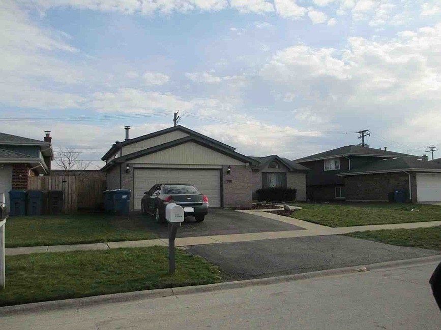 2nd image of 4653 146th St