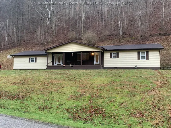4138 Clover Dr, Charleston, WV 25306