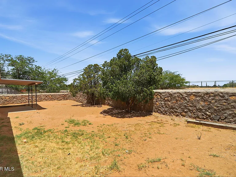 1610 Dale Douglas Dr — Photo 24