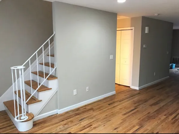 25 Wright St #2, Staten Island, NY 10304