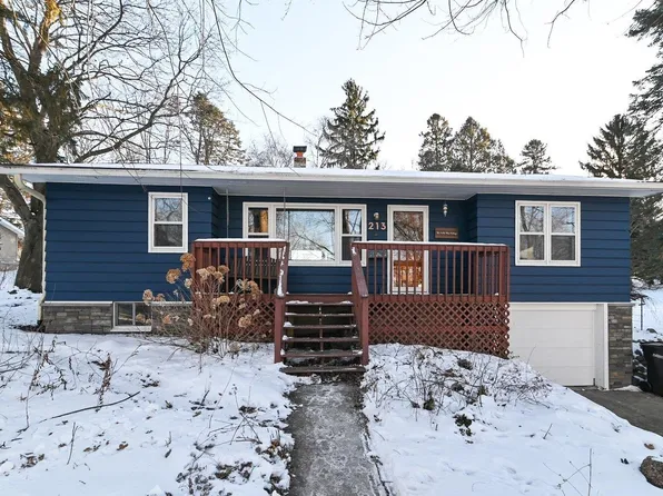 213 Highland St, Mount Horeb, WI 53572