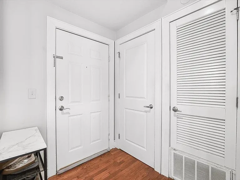 904 Jefferson St #2I — Photo 22