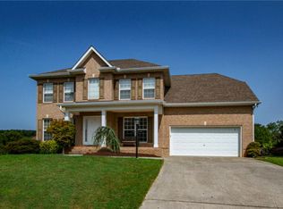 706 Baldwin Station Ln, Knoxville, TN 37922