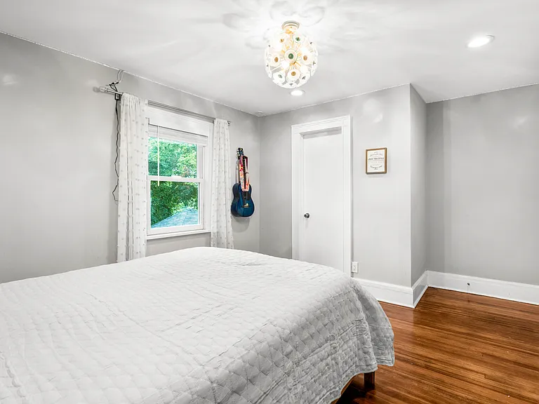 20 Elk Ave — Photo 22