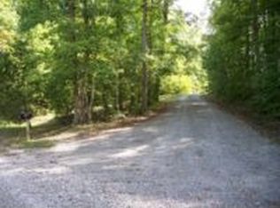 326 Armstrong Ln, Monterey, TN 38574