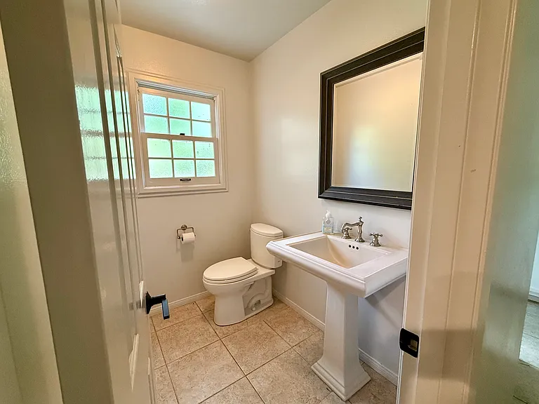 2224 Alamo Pintado Ave — Photo 8