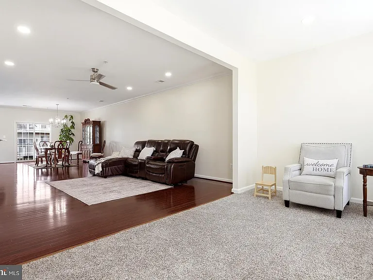 7931 Crescent Park Dr — Photo 5
