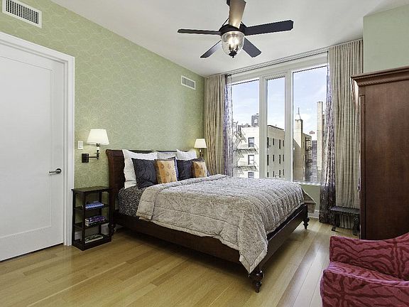 5th image of 245 W 99th St APT 12A