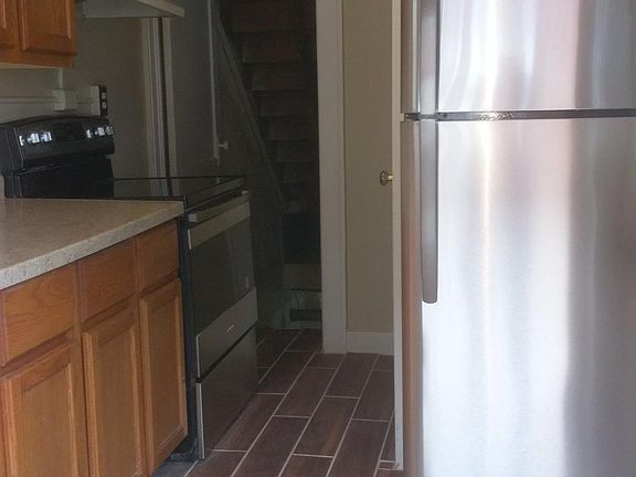 4th image of 2515 Shelby St #10