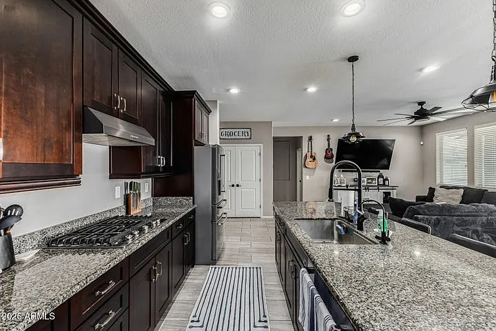 22438 E Camina Plata — Photo 3