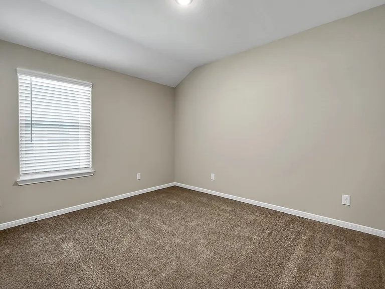 811 Jefferson Ave — Photo 15
