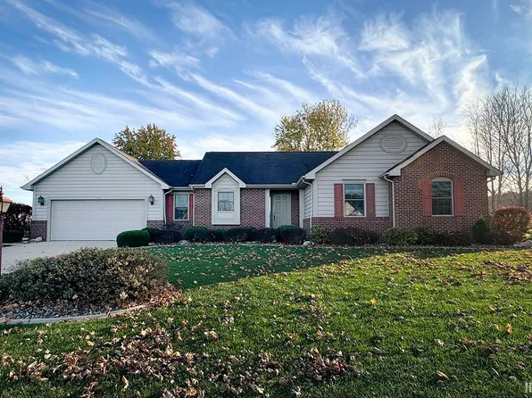 13560 Crestwicke Ct, Middlebury, IN 46540