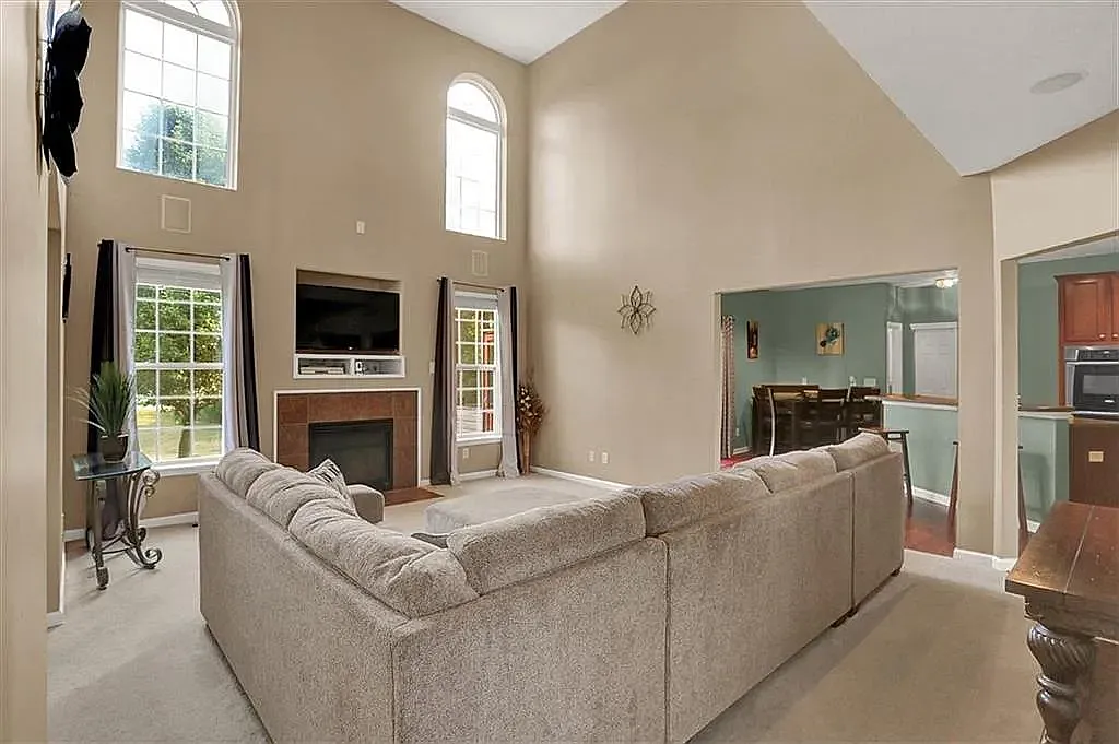 8580 Cassia Dr photo 1