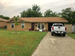 231 Hillcrest Dr, Nocona, TX 76255