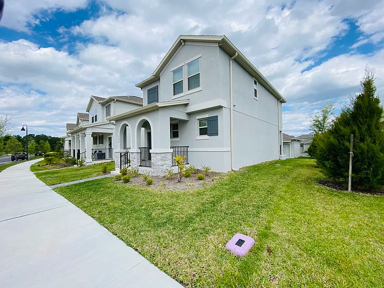 229 Gentle Breeze Ln — Photo 2