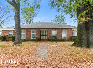 1800 Whitman Rd, Memphis, TN 38116