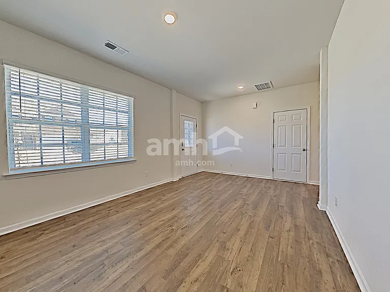 5004 Jamie Sloop Ln — Photo 10