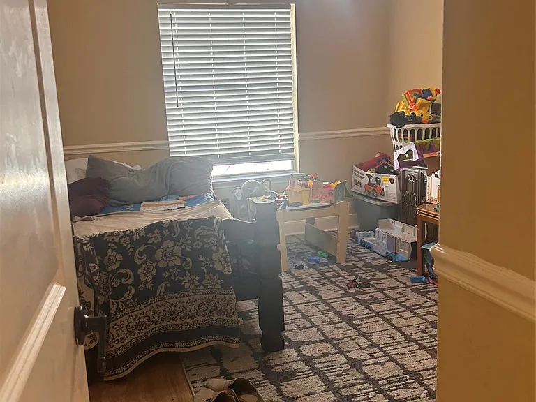 7811 Fall Glen Dr — Photo 12