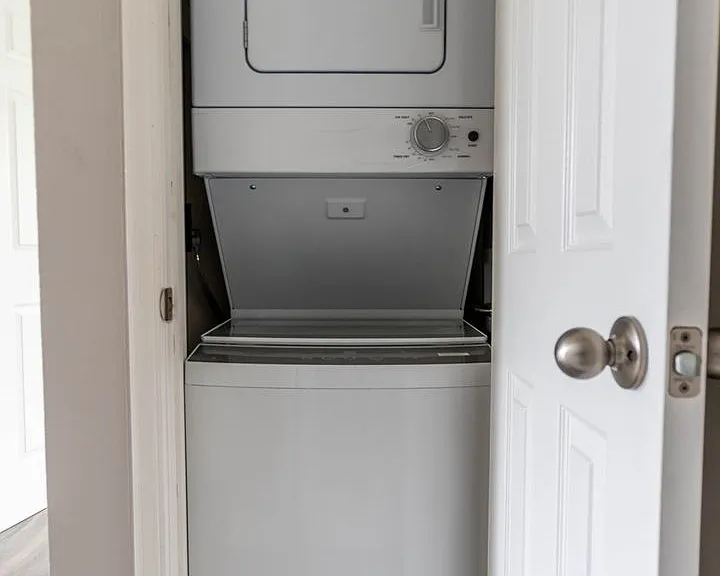 331 Kendall Pl — Photo 12
