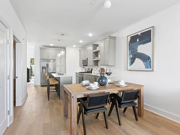 Churchill Kitchen Dining