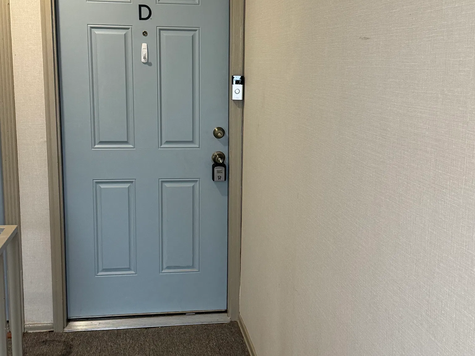 2 bed, 830 sqft, $1,500 — Photo 2