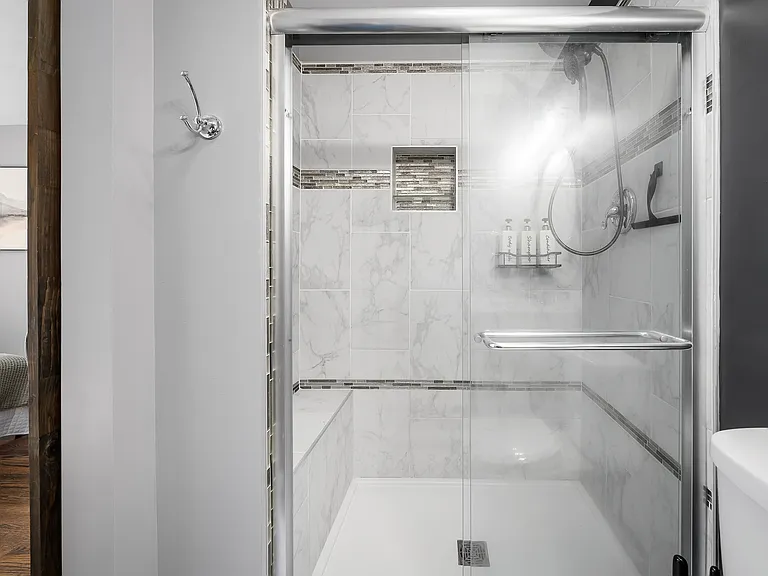 522 Ross Ln — Photo 15