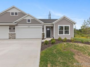 3727 Ambrosia Dr #101, Walker, MI 49534