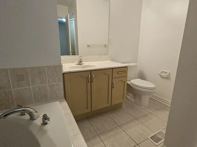 27 Frost King Ln — Photo 7