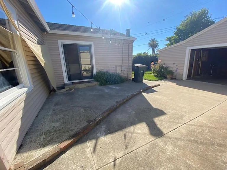 32 Alameda Ave — Photo 19