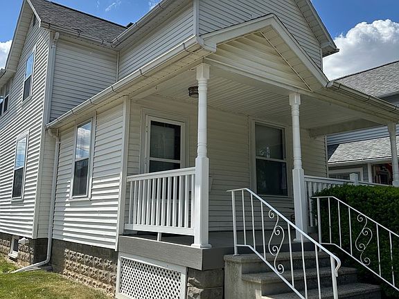 2nd image of 194 Circular St #2