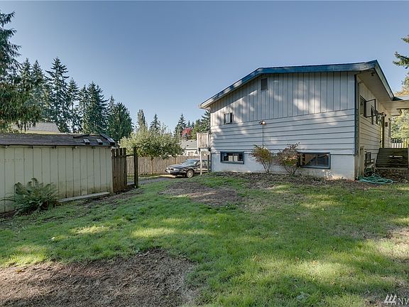 3rd image of 20415 54th Ave W