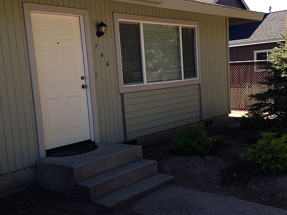 2nd image of 738-744 W Oregon Ave