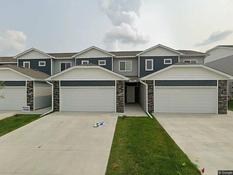 716 Greenwell Pl