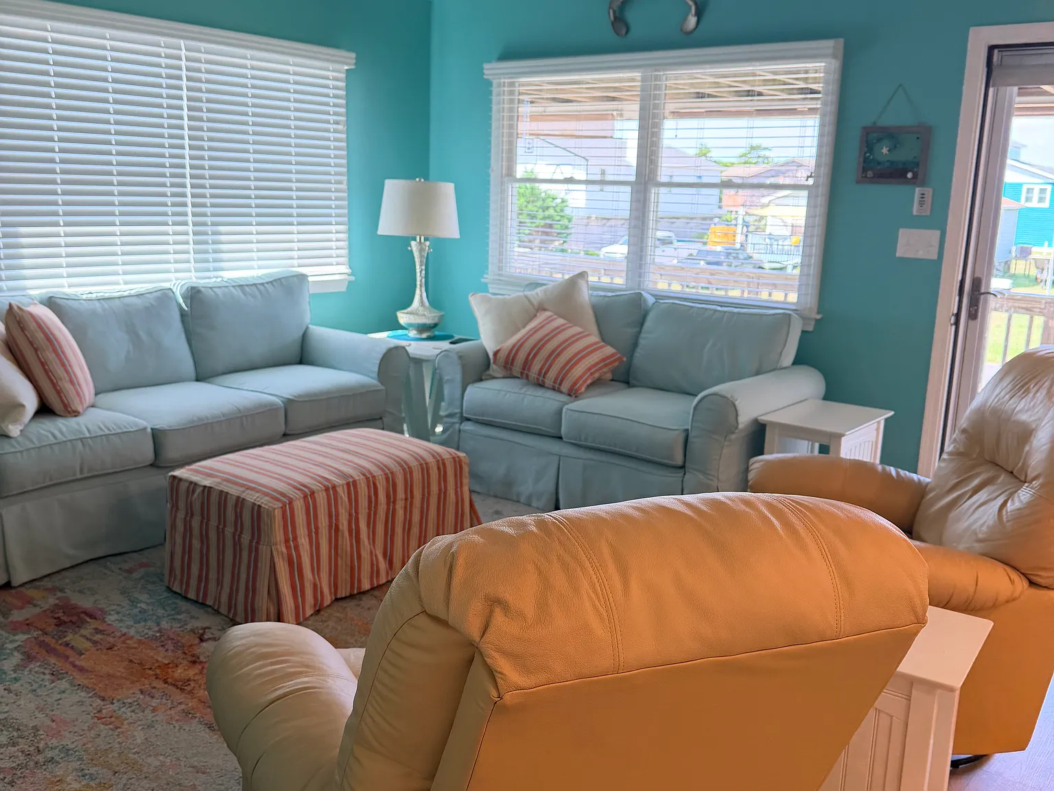 3 bed, 1456 sqft, $2,500 — Photo 2