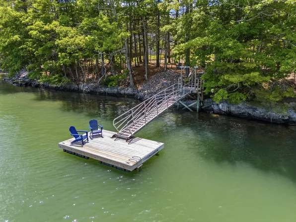 118 Sebascodegan Shores Road, Harpswell, ME 04079