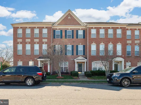 2703 Celestial Dr, Woodbridge, VA 22191