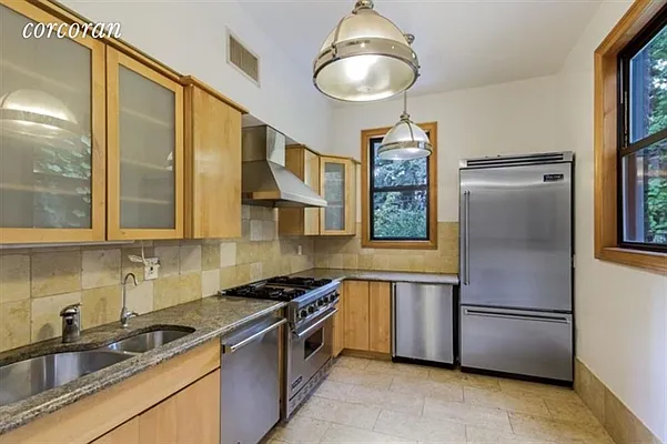 Rented by Corcoran | media 7