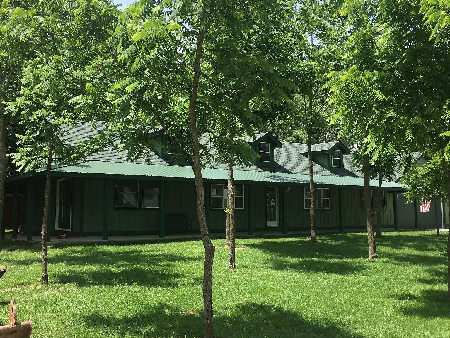 3 bed, 2000 sqft, $1,800 — Photo 2