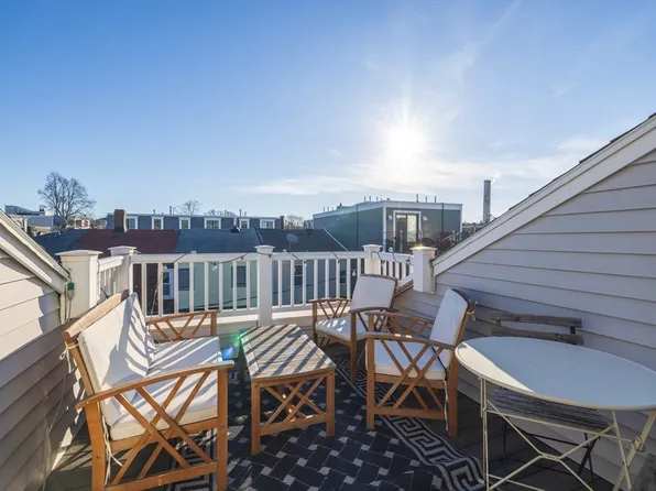 3 Kemble Pl #2, South Boston, MA 02127
