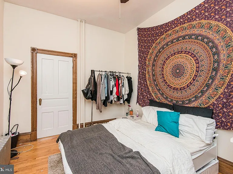 133 Dupont St — Photo 11