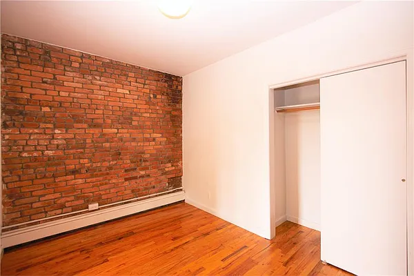 Rented by R New York | media 30