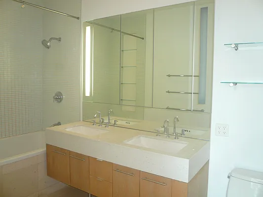 Rented by Brooklyn Heights Real Estate Inc | media 22