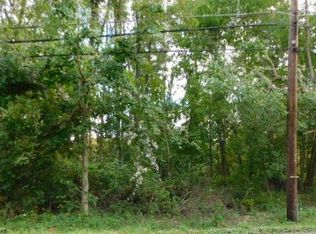 Lewis Rd, Olmsted falls, OH 44138