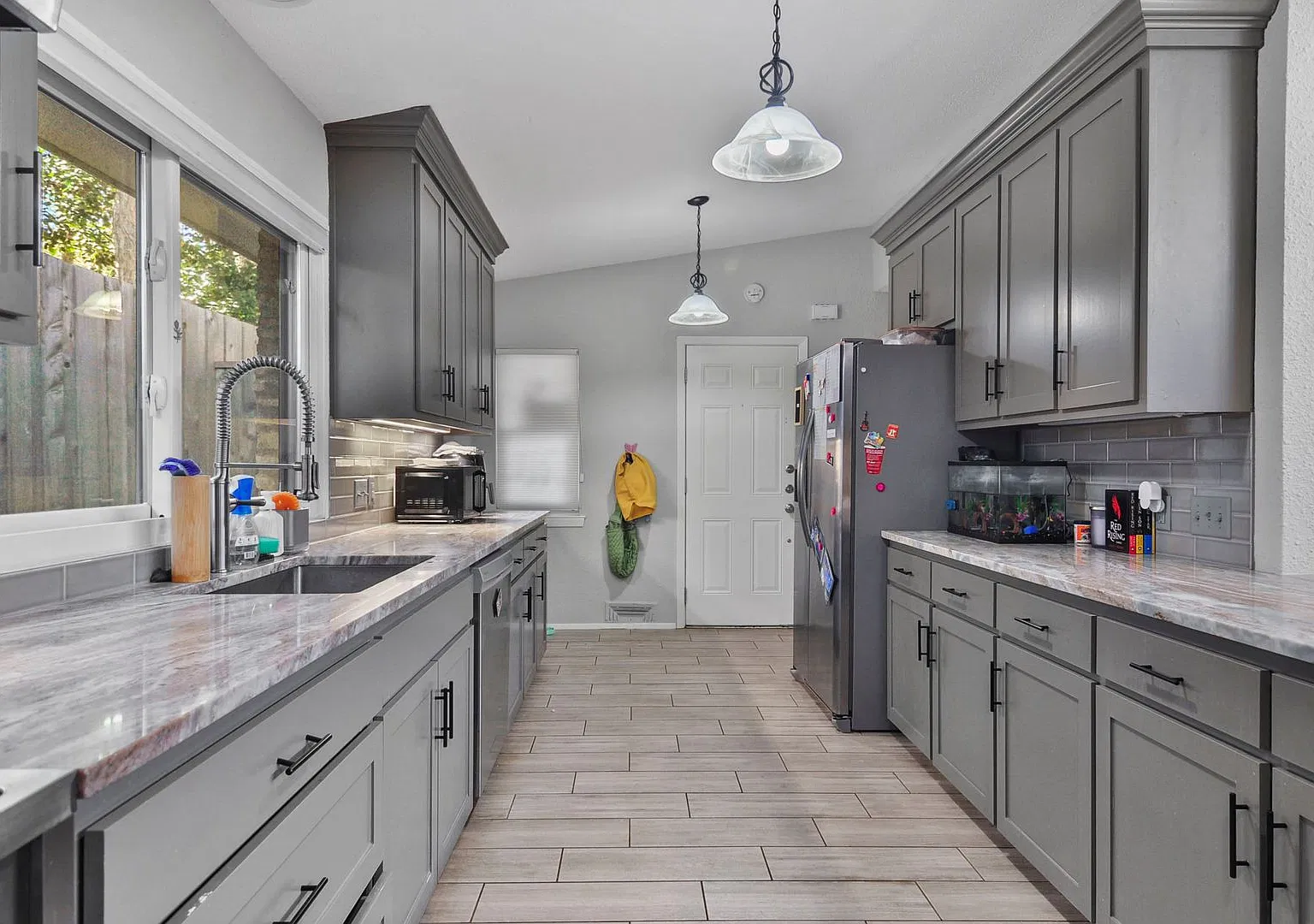 TCU-2733 Sandage Ave — Photo 3