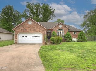 104 Briar Meadow Dr, Carl Junction, MO 64834