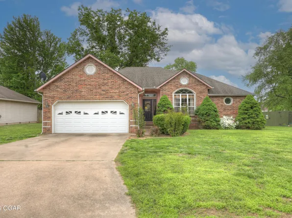 104 Briar Meadow Dr, Carl Junction, MO 64834