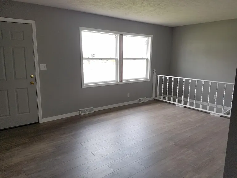 1102 S Bahnson Ave — Photo 8
