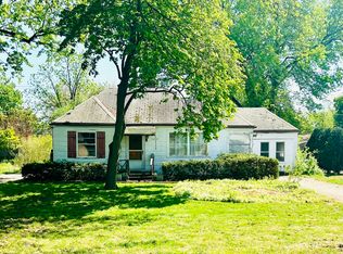 3413 Linneman St, Glenview, IL 60025